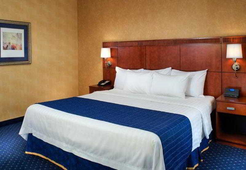 Courtyard By Marriott Chicago Naperville Exterior foto